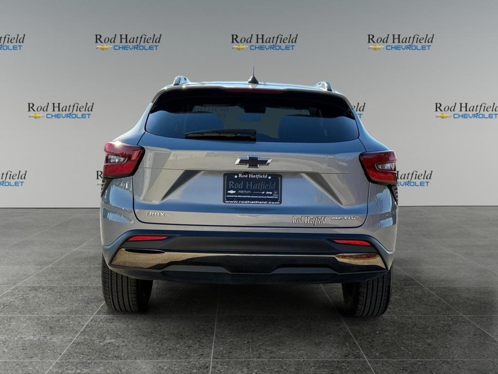 used 2024 Chevrolet Trax car, priced at $23,194