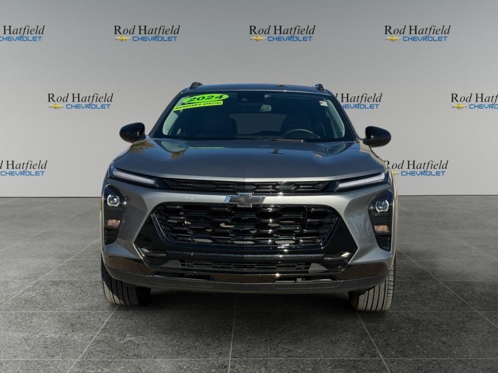 used 2024 Chevrolet Trax car, priced at $23,194
