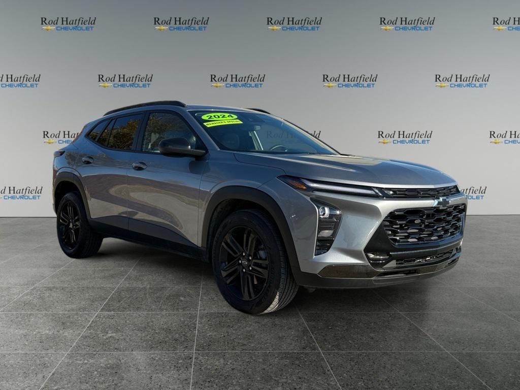 used 2024 Chevrolet Trax car, priced at $23,194