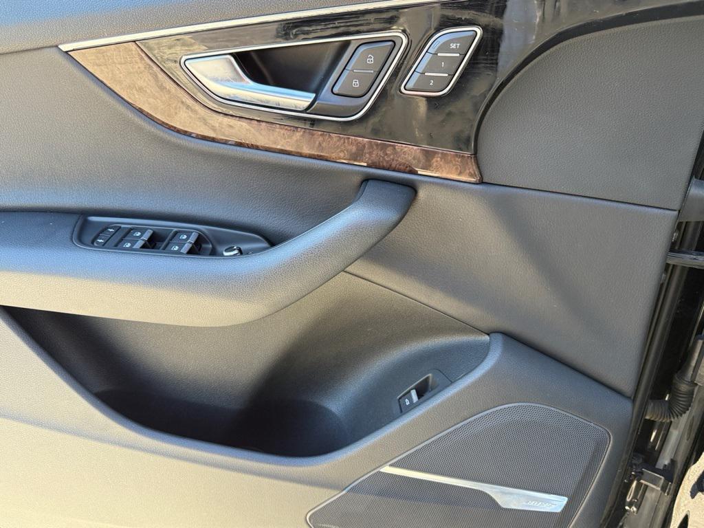 used 2018 Audi Q7 car, priced at $17,599