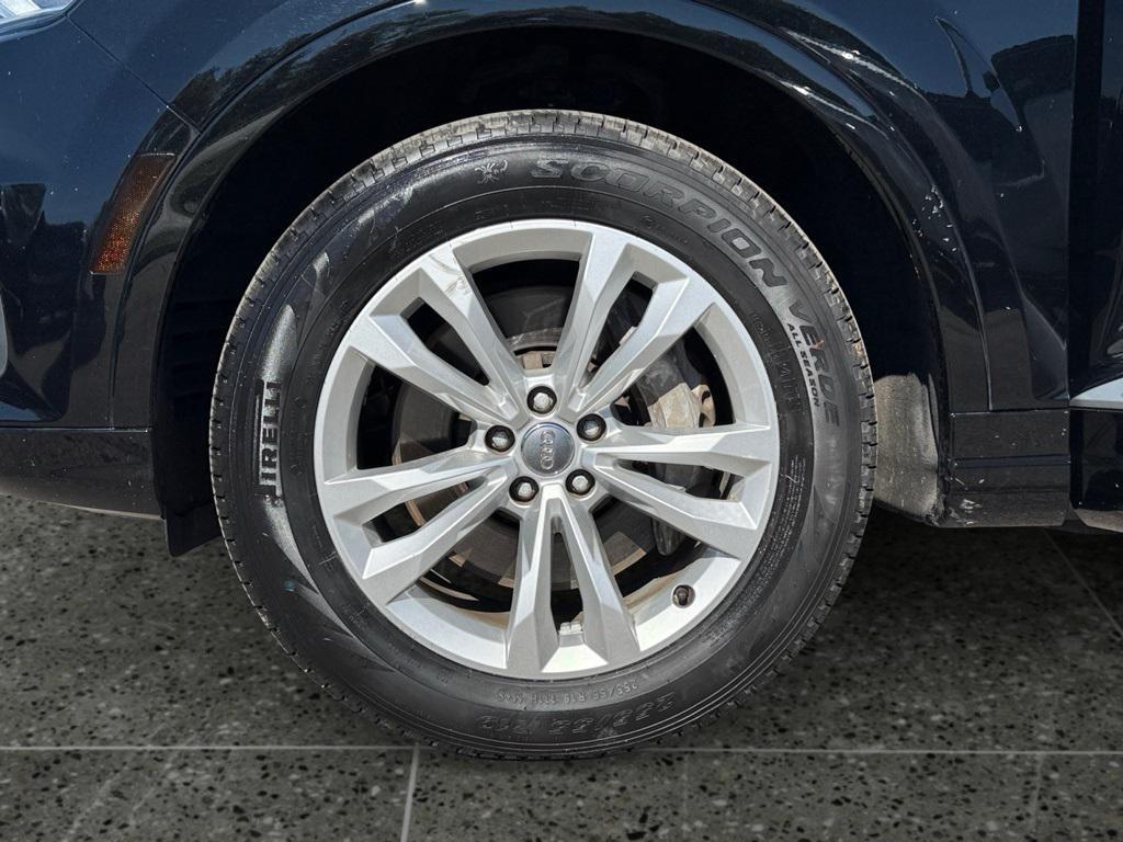 used 2018 Audi Q7 car, priced at $17,599