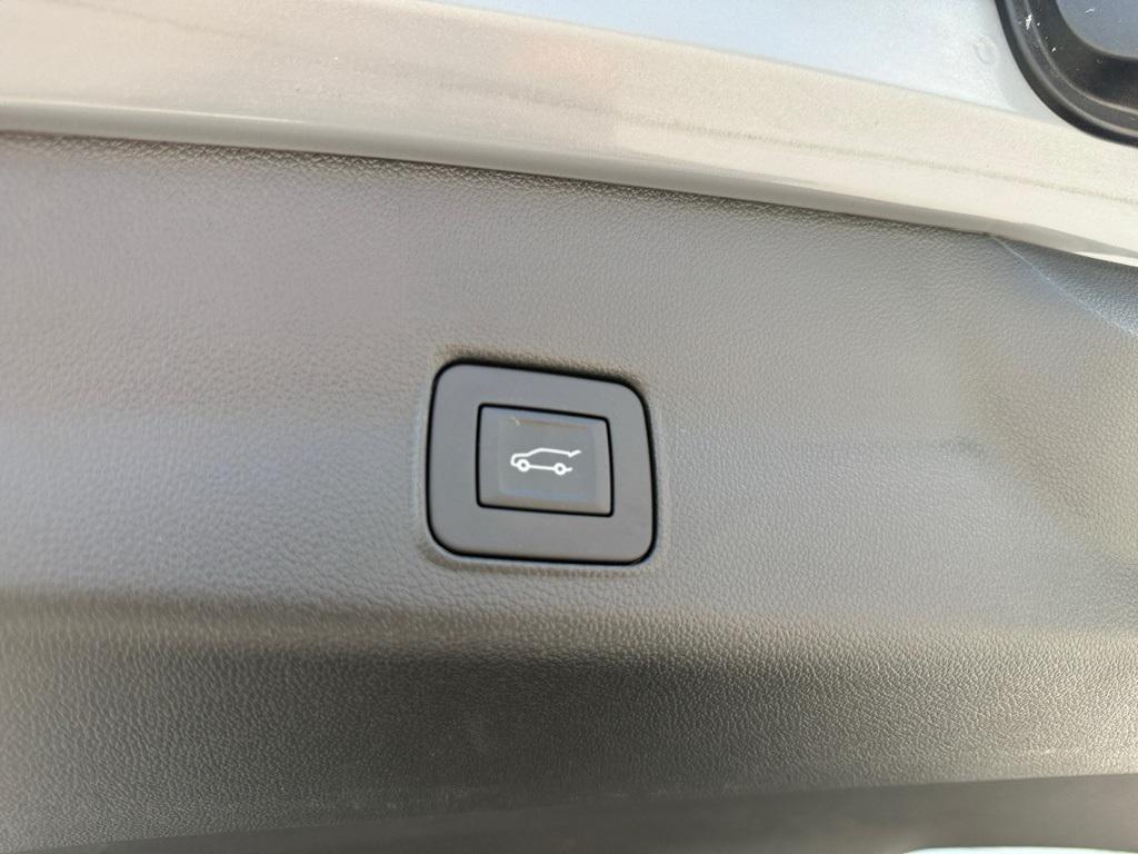 used 2025 Chevrolet TrailBlazer car, priced at $28,900