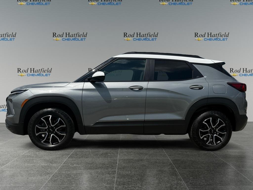 used 2025 Chevrolet TrailBlazer car, priced at $28,900