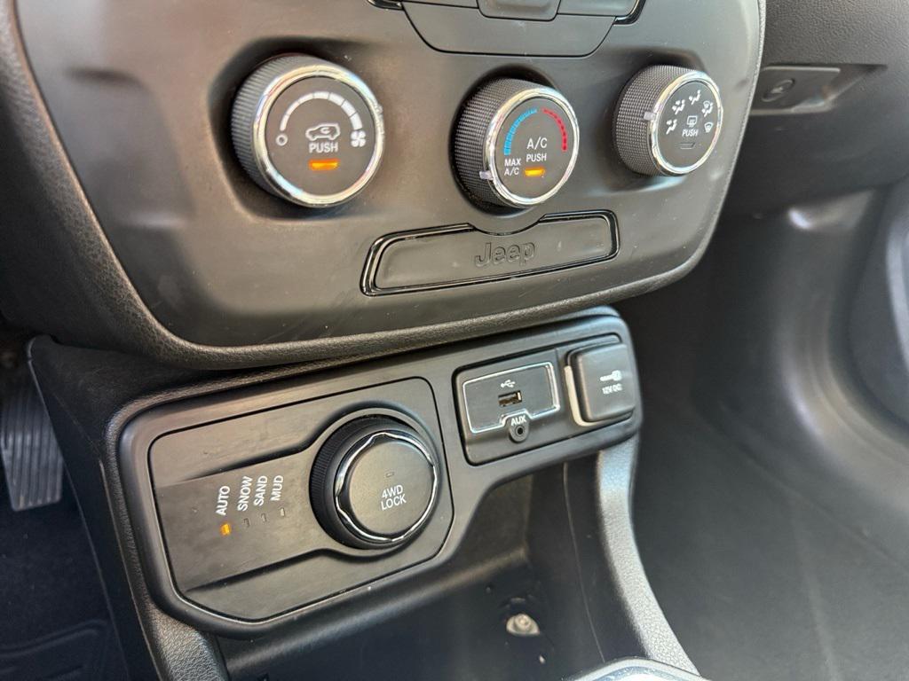 used 2018 Jeep Renegade car, priced at $10,744