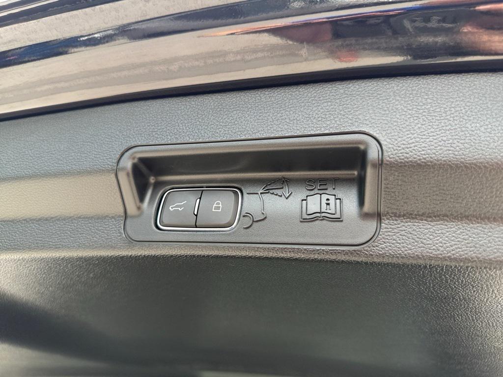 used 2023 Ford Explorer car, priced at $29,550