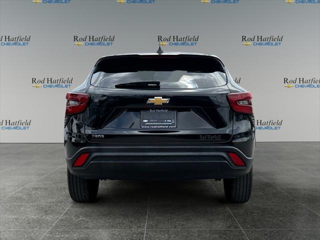 used 2024 Chevrolet Trax car, priced at $20,866