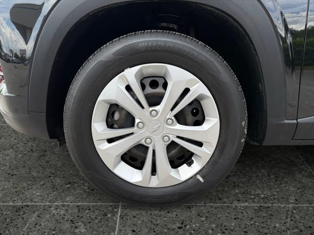 used 2024 Chevrolet Trax car, priced at $20,866