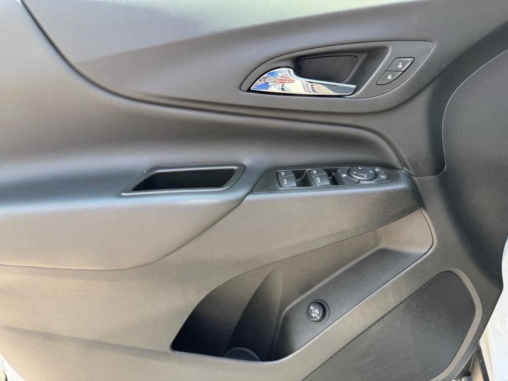 used 2022 Chevrolet Equinox car, priced at $23,998