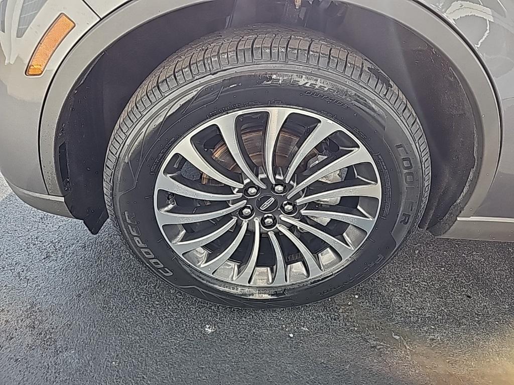 used 2022 Lincoln Aviator car, priced at $40,998