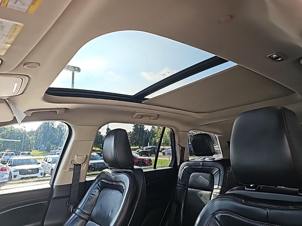 used 2022 Lincoln Aviator car, priced at $40,998