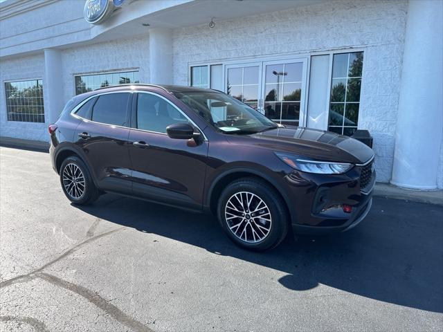 used 2023 Ford Escape car, priced at $30,998