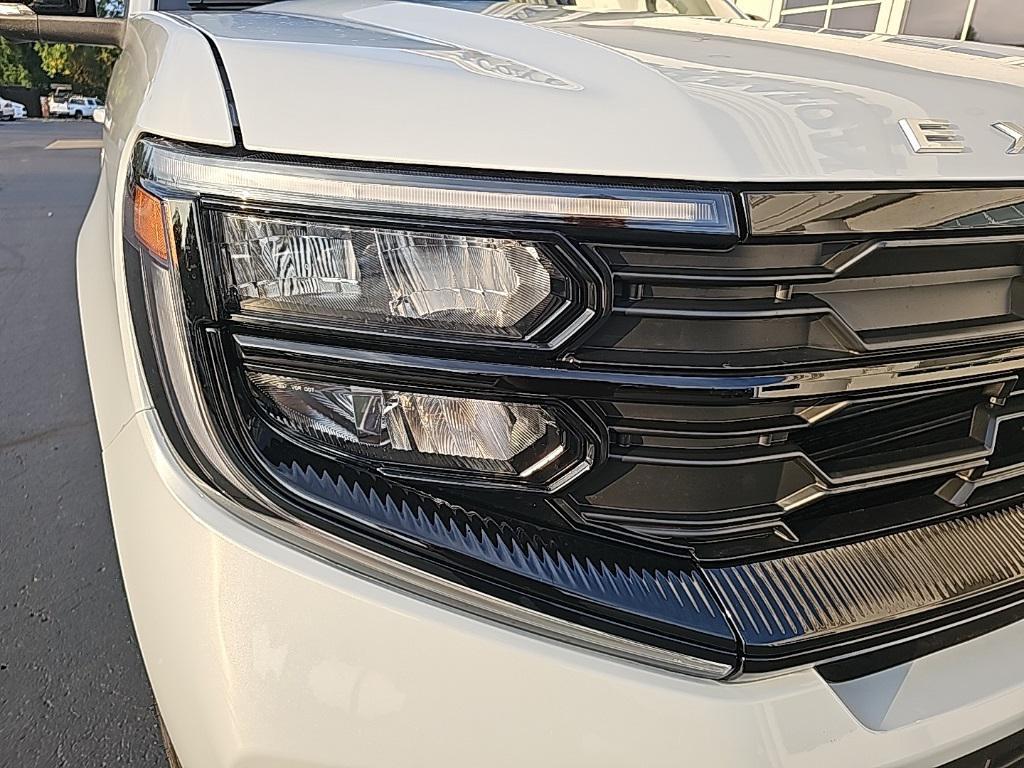 new 2025 Ford Expedition Max car, priced at $69,642
