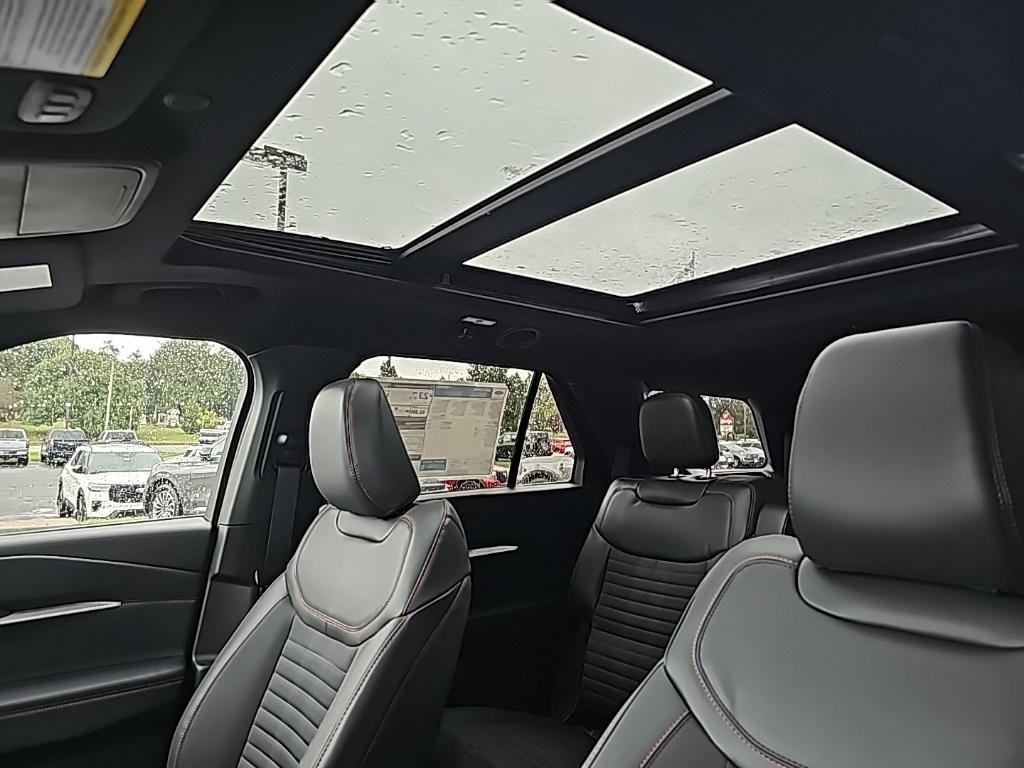 new 2025 Ford Explorer car, priced at $47,158