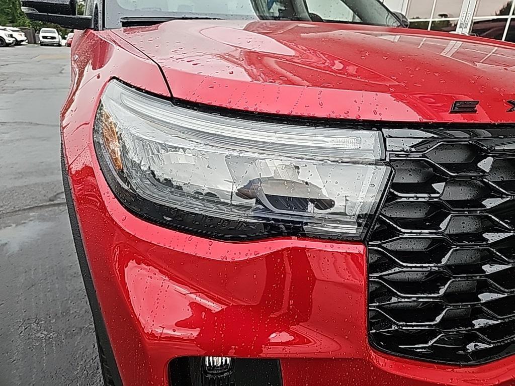 new 2025 Ford Explorer car, priced at $47,158