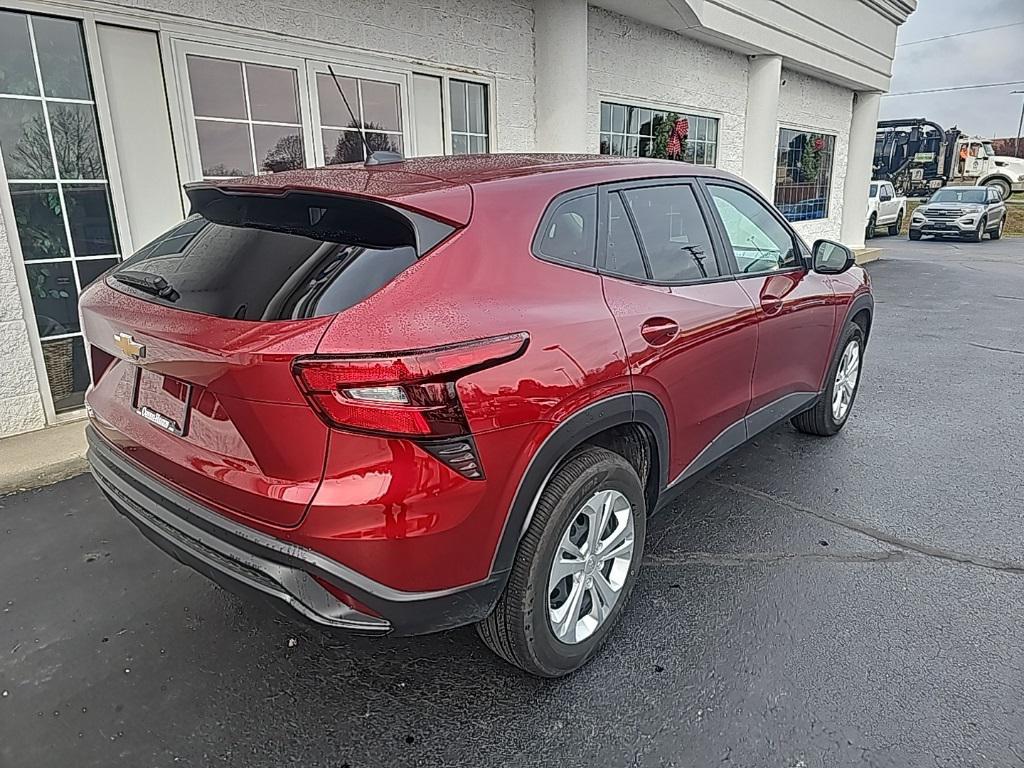 used 2025 Chevrolet Trax car, priced at $22,998