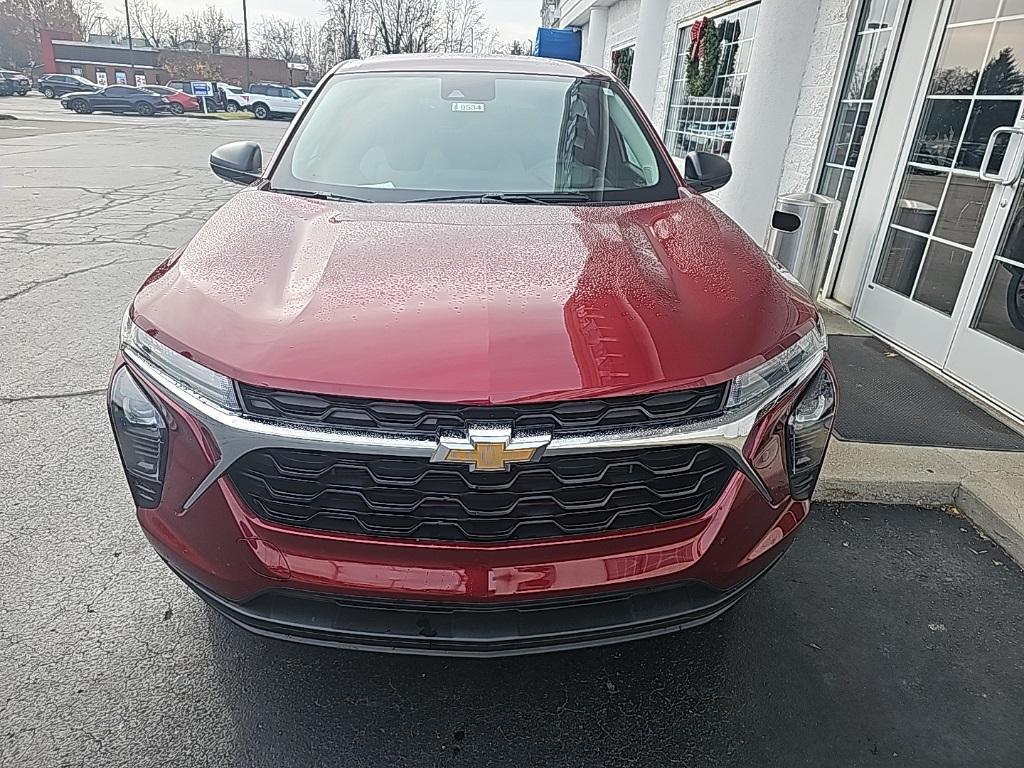 used 2025 Chevrolet Trax car, priced at $22,998