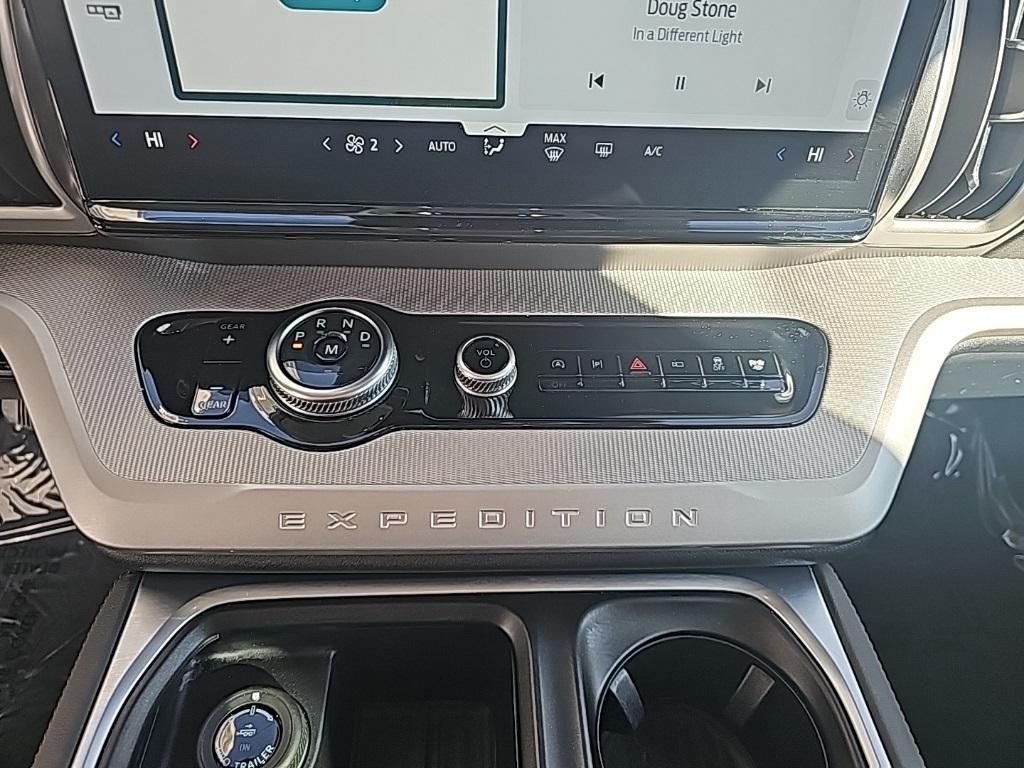 used 2025 Ford Expedition Max car, priced at $62,499