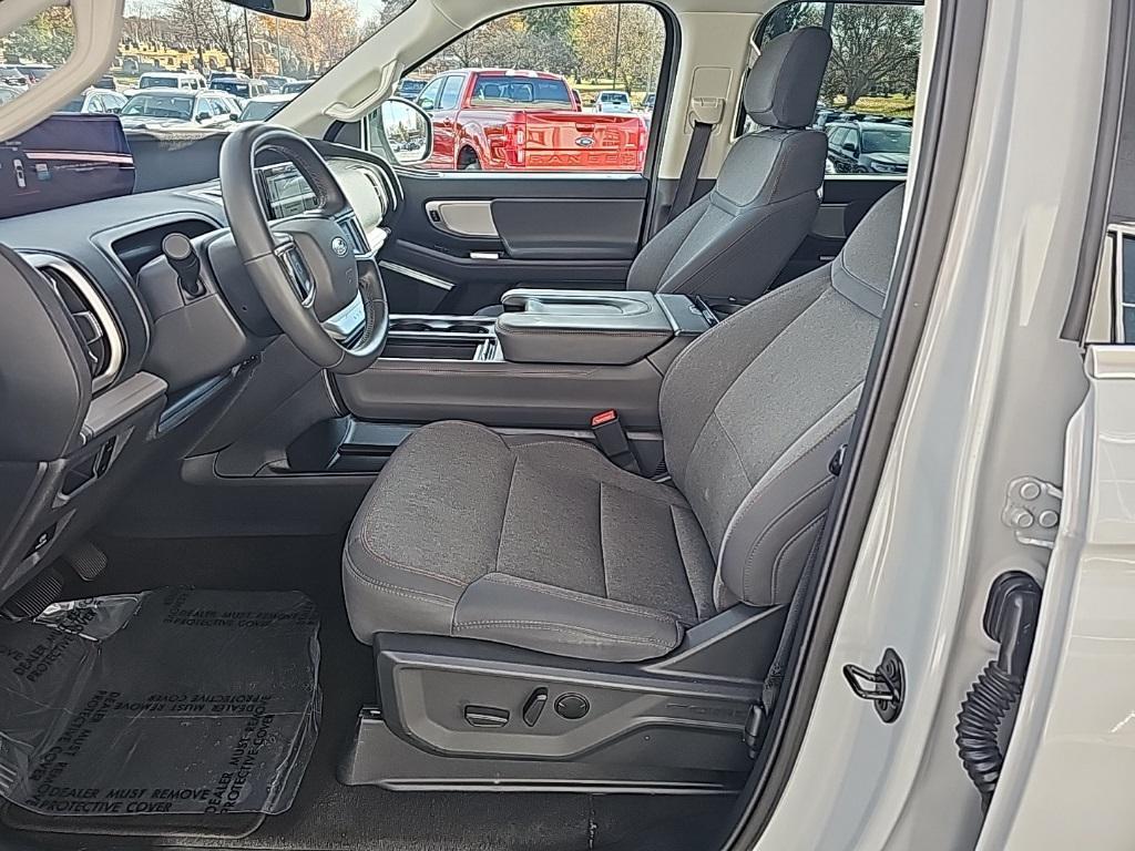 used 2025 Ford Expedition Max car, priced at $62,499