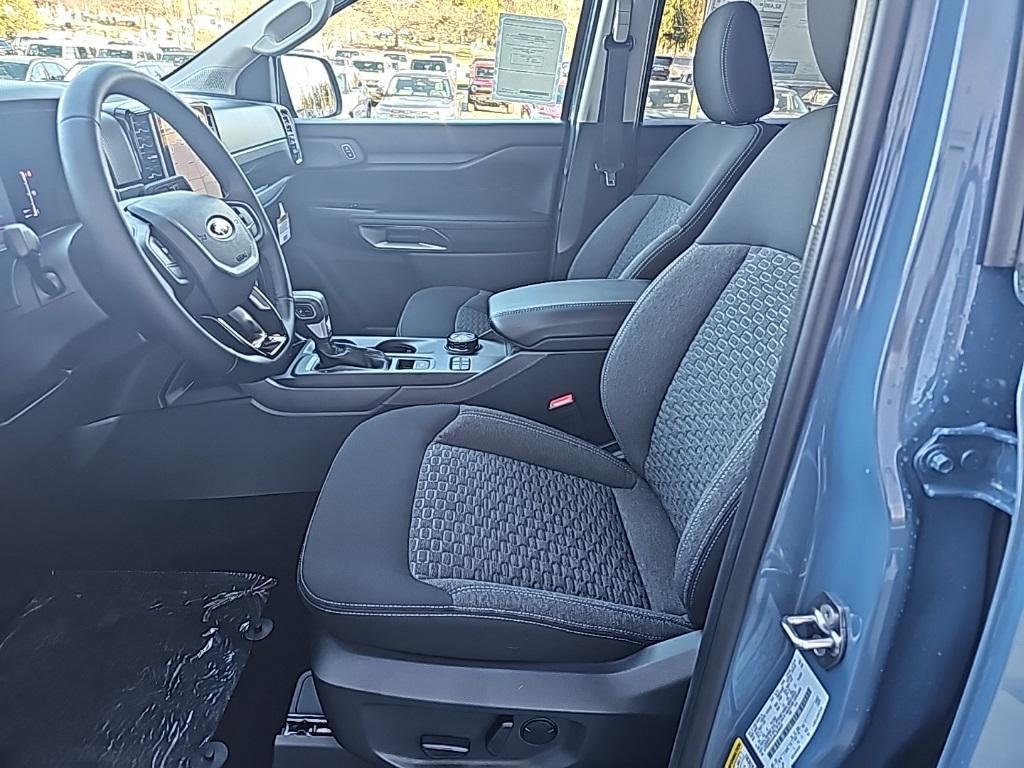 new 2025 Ford Ranger car, priced at $39,986