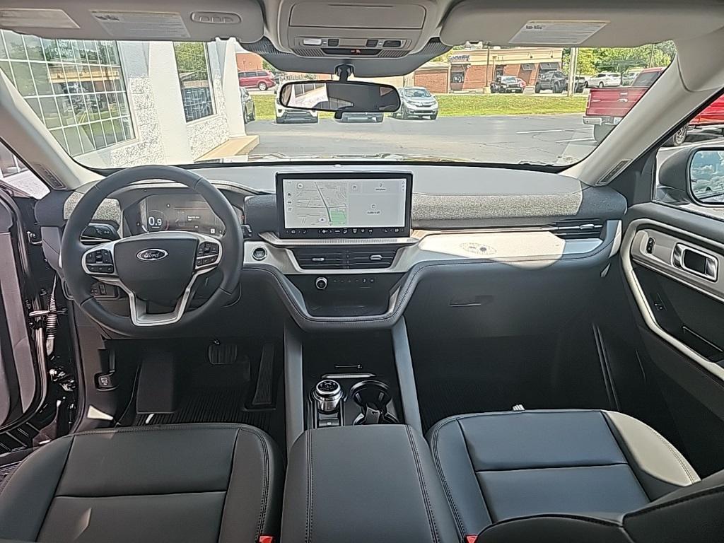 new 2025 Ford Explorer car, priced at $43,531