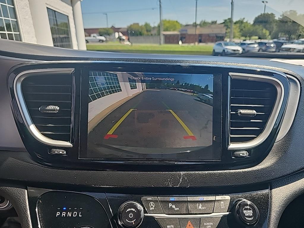 used 2023 Chrysler Pacifica car, priced at $28,818