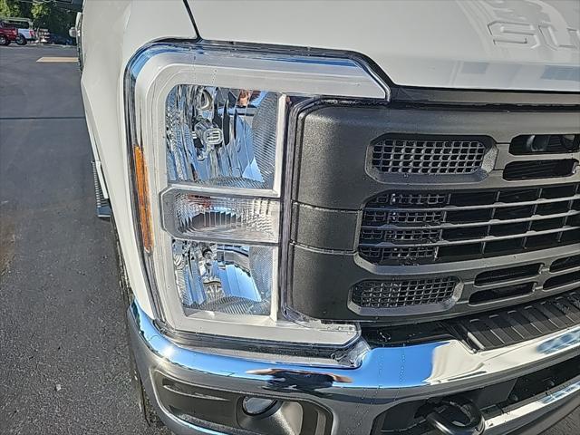 new 2024 Ford F-250 car, priced at $48,802