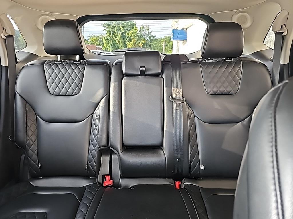 used 2024 Ford Edge car, priced at $28,988