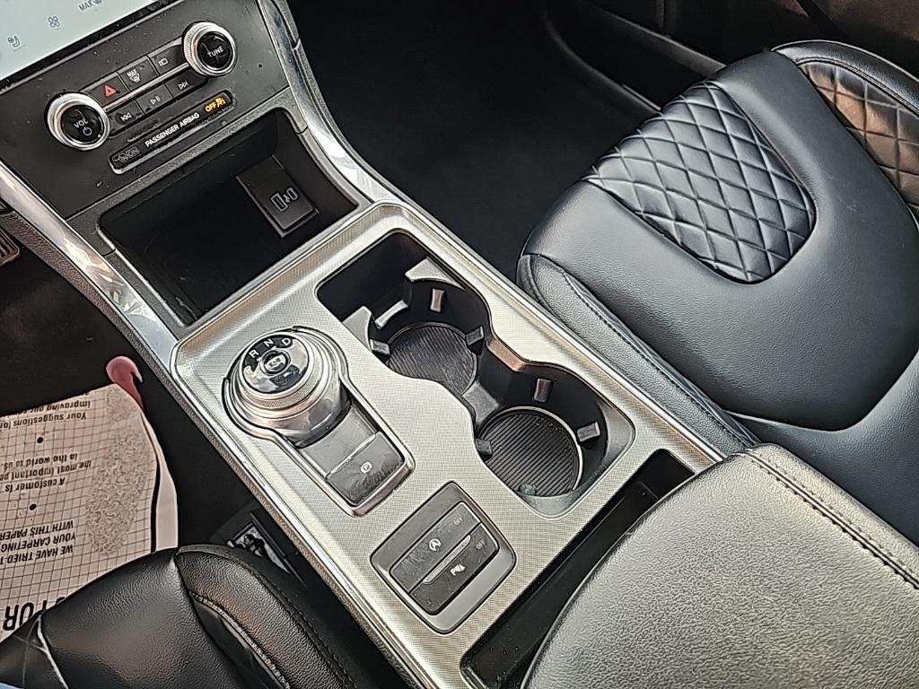 used 2024 Ford Edge car, priced at $28,988