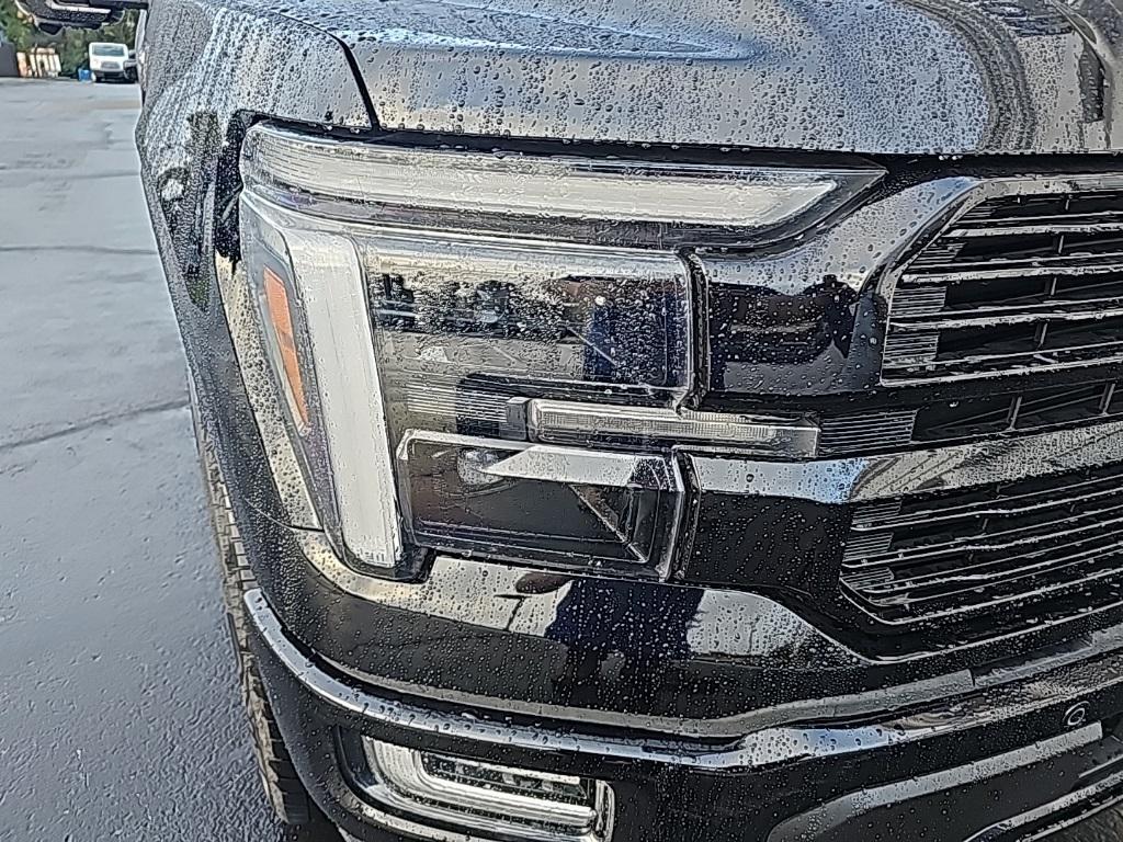 new 2025 Ford F-150 car, priced at $77,637