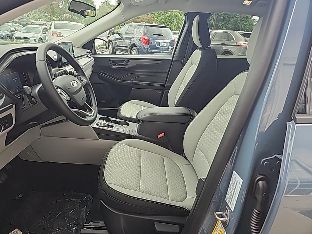 new 2026 Ford Escape car, priced at $30,633