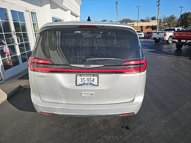 used 2024 Chrysler Pacifica car, priced at $32,998