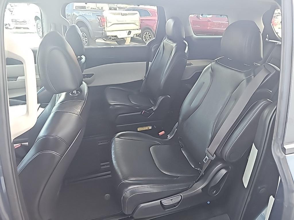 used 2024 Kia Carnival car, priced at $34,988