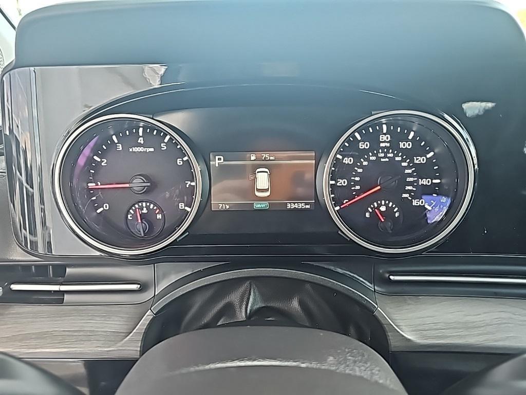 used 2024 Kia Carnival car, priced at $34,988