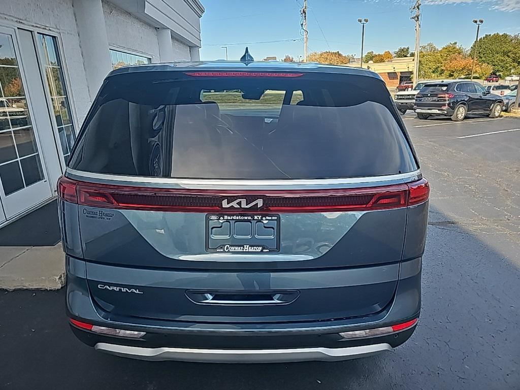 used 2024 Kia Carnival car, priced at $34,988