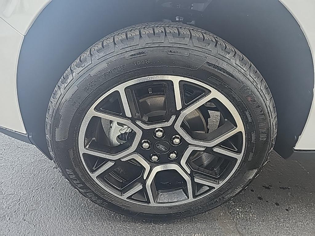 new 2025 Ford Maverick car, priced at $36,722