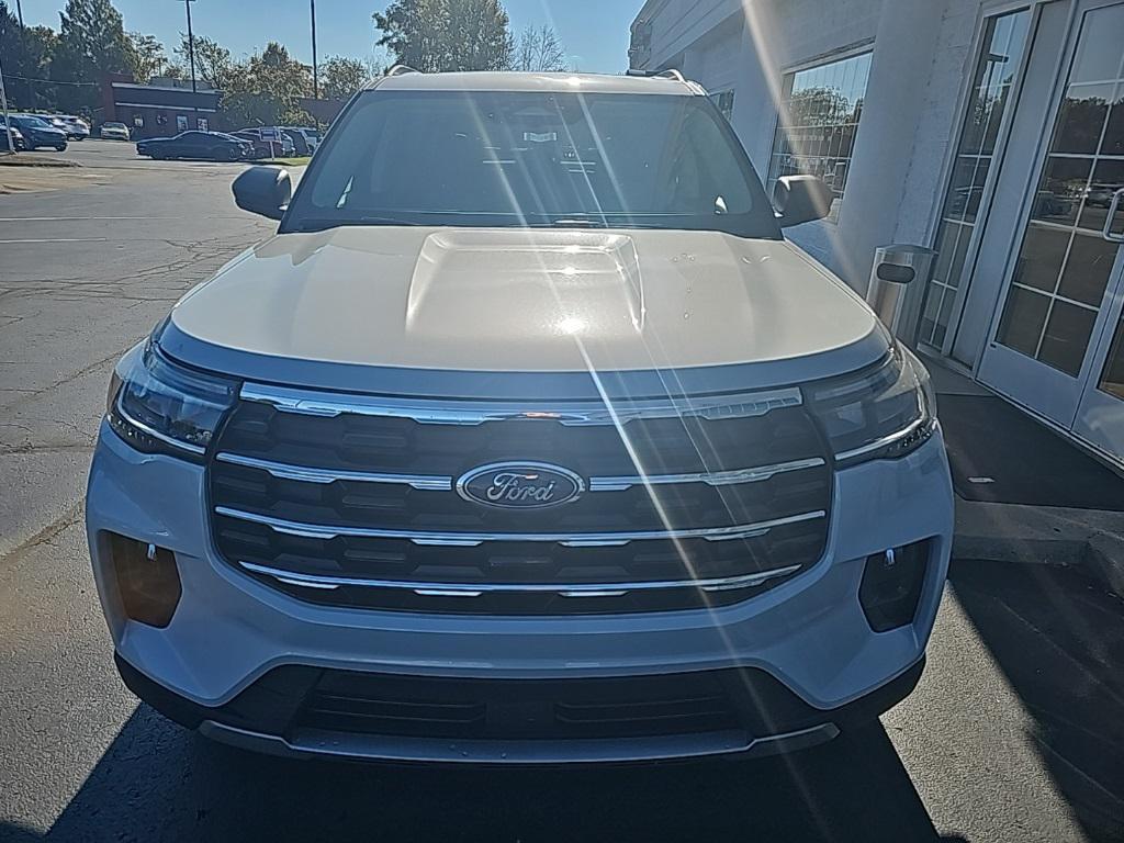 new 2025 Ford Explorer car, priced at $44,068