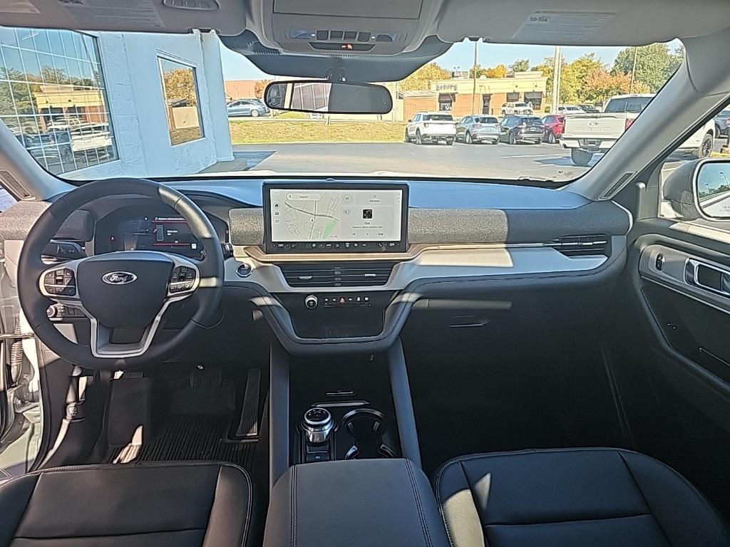 new 2025 Ford Explorer car, priced at $44,068