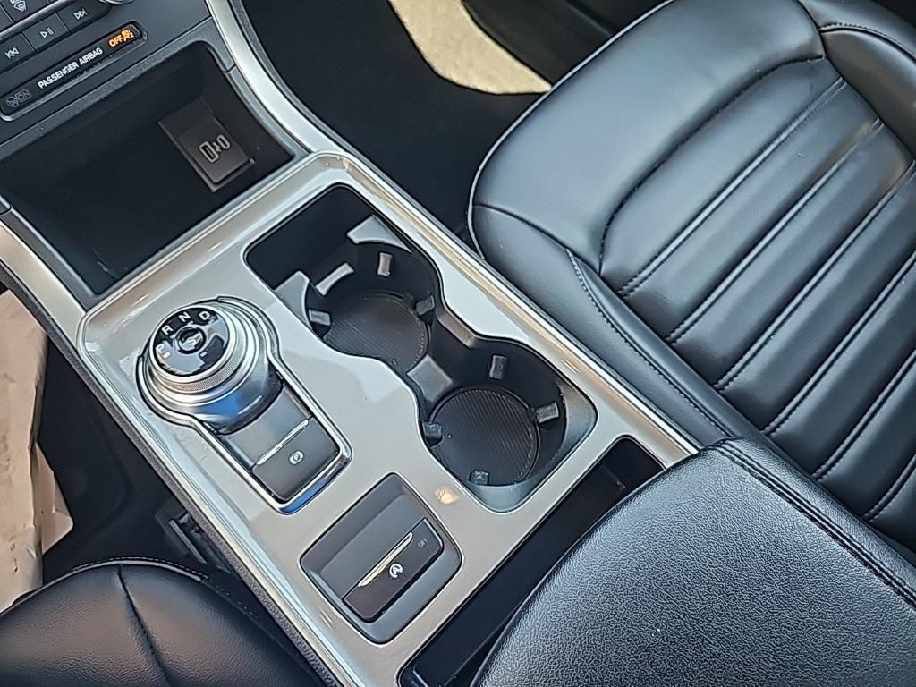 used 2024 Ford Edge car, priced at $24,403