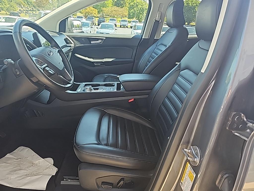 used 2024 Ford Edge car, priced at $24,403