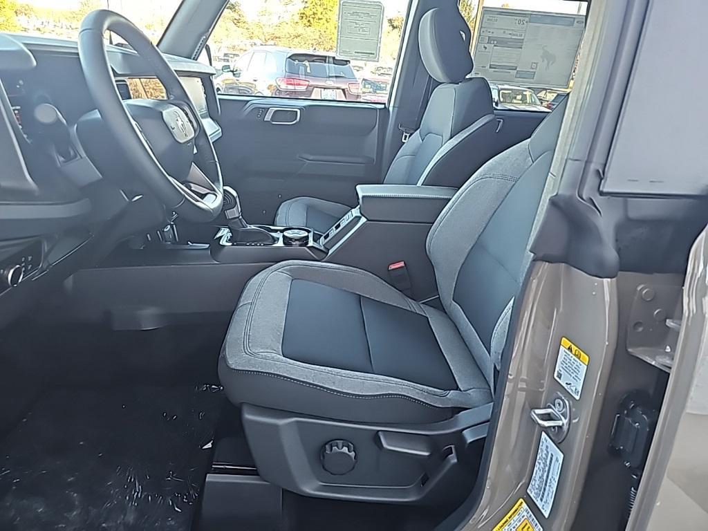 new 2025 Ford Bronco car, priced at $43,119