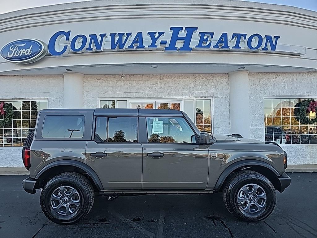new 2025 Ford Bronco car, priced at $43,119