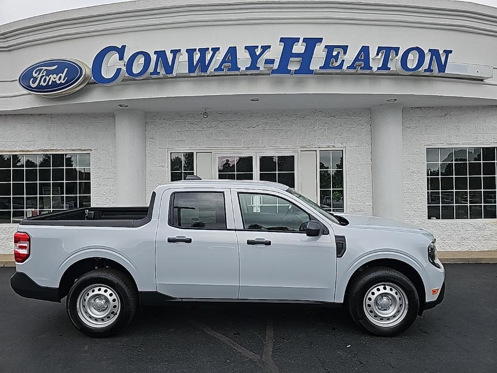 new 2025 Ford Maverick car, priced at $29,422