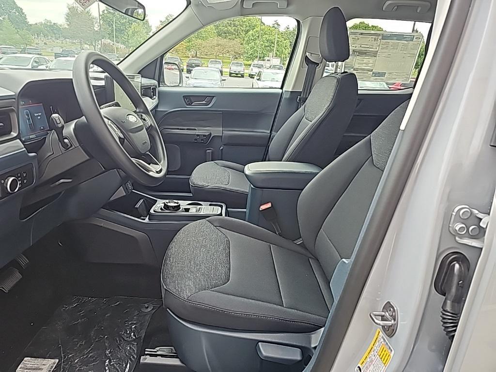 new 2025 Ford Maverick car, priced at $29,422