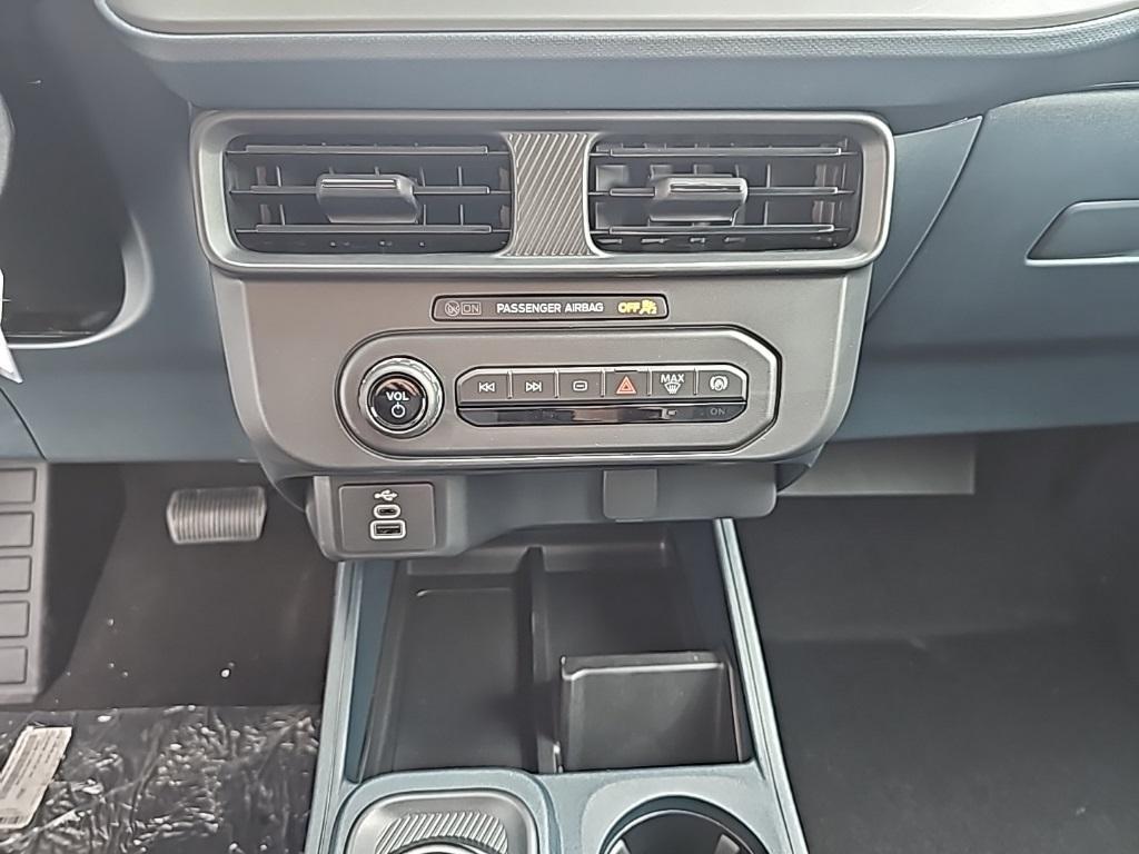 new 2025 Ford Maverick car, priced at $29,422