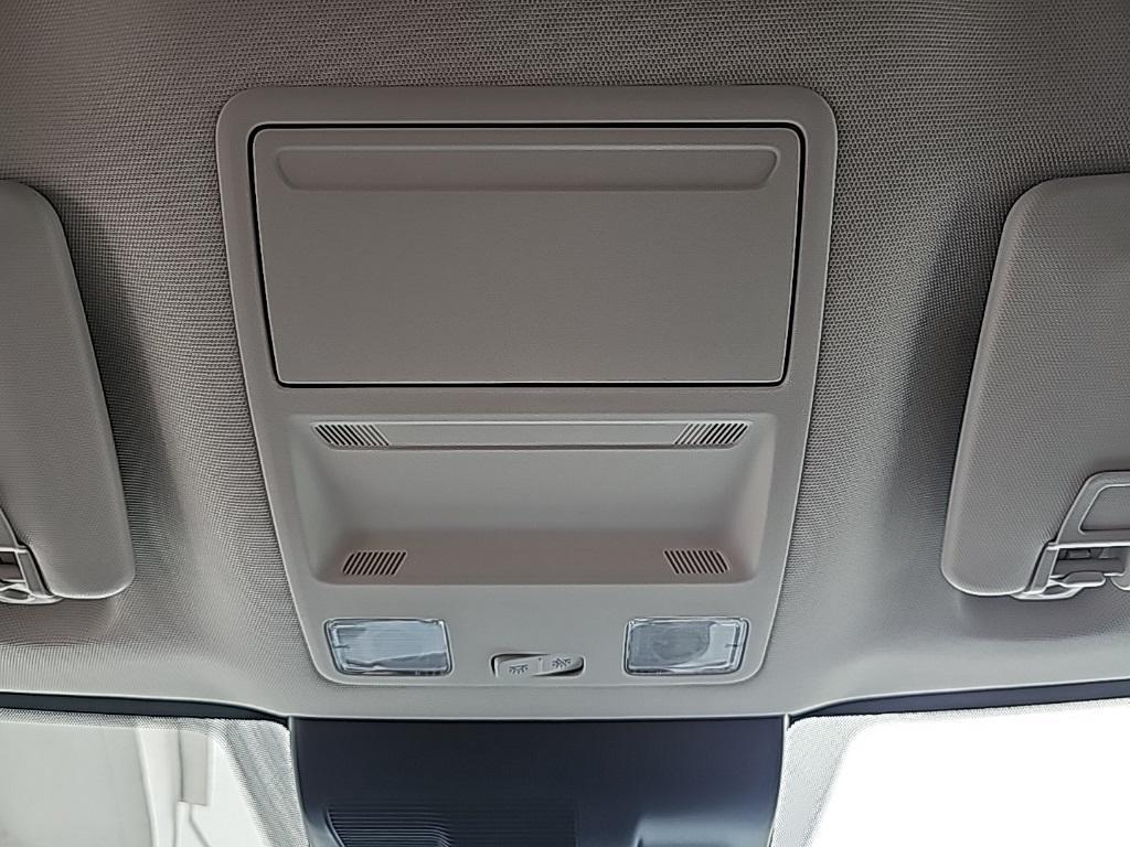 new 2025 Ford Maverick car, priced at $29,422