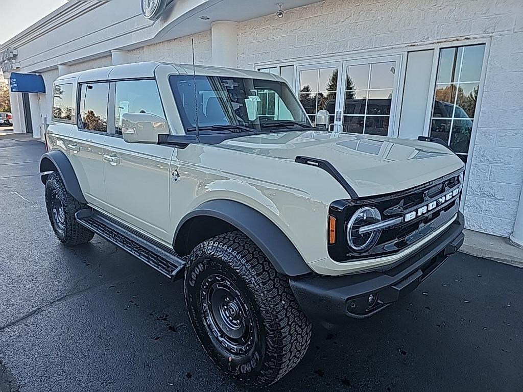 new 2025 Ford Bronco car, priced at $57,702