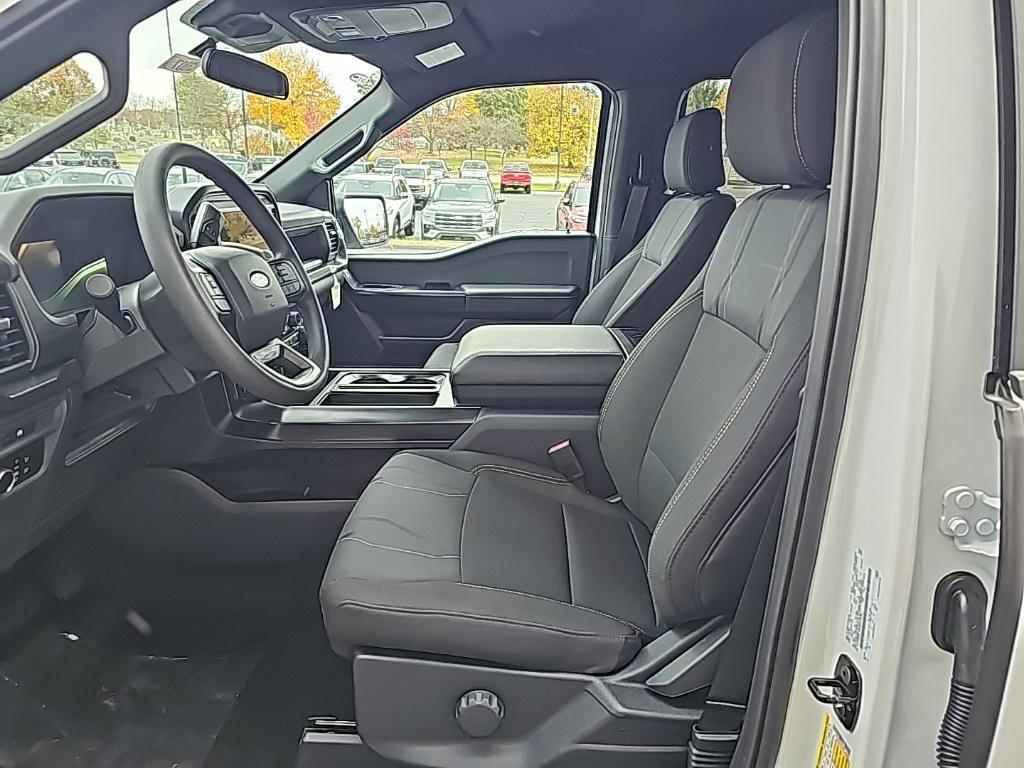 new 2025 Ford F-150 car, priced at $45,595