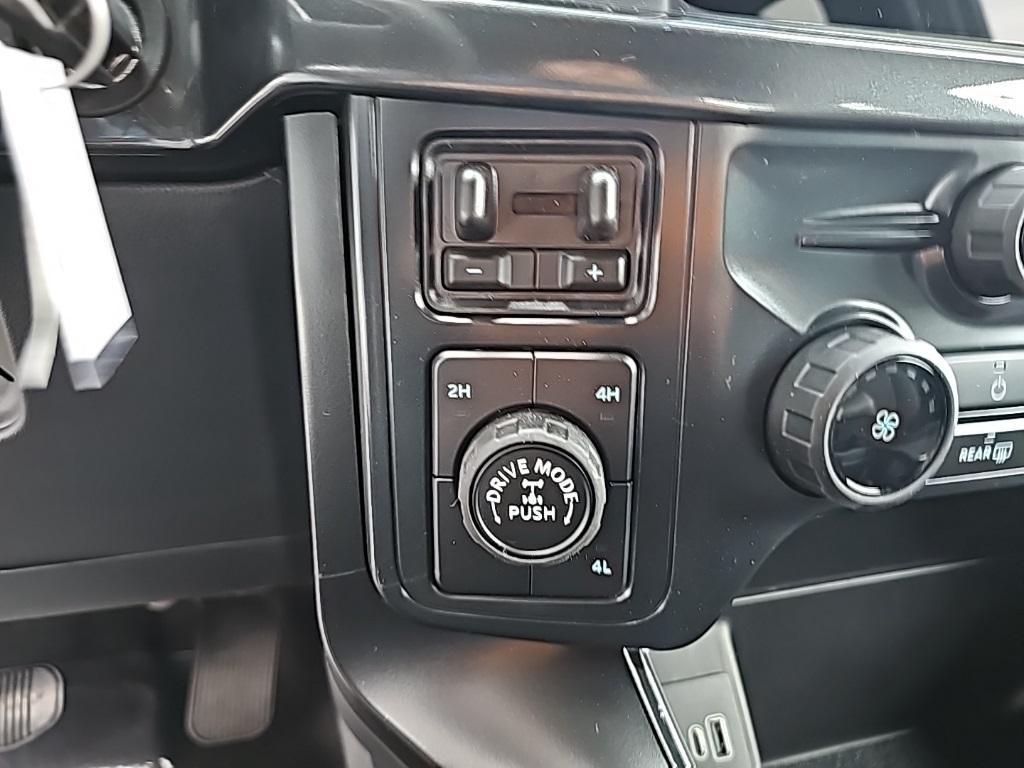 new 2025 Ford F-150 car, priced at $45,595