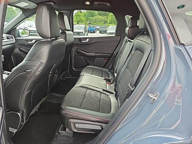 new 2025 Ford Escape car, priced at $33,195