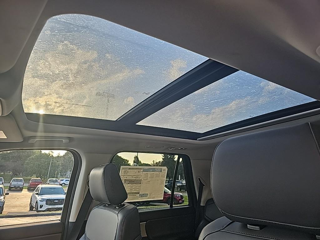 new 2025 Ford Expedition car, priced at $70,144